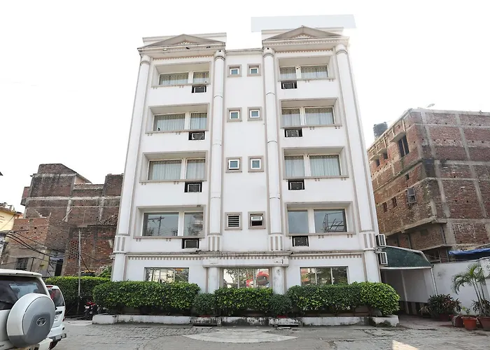 Oyo 9769 Hotel Chanakya Inn Patna 